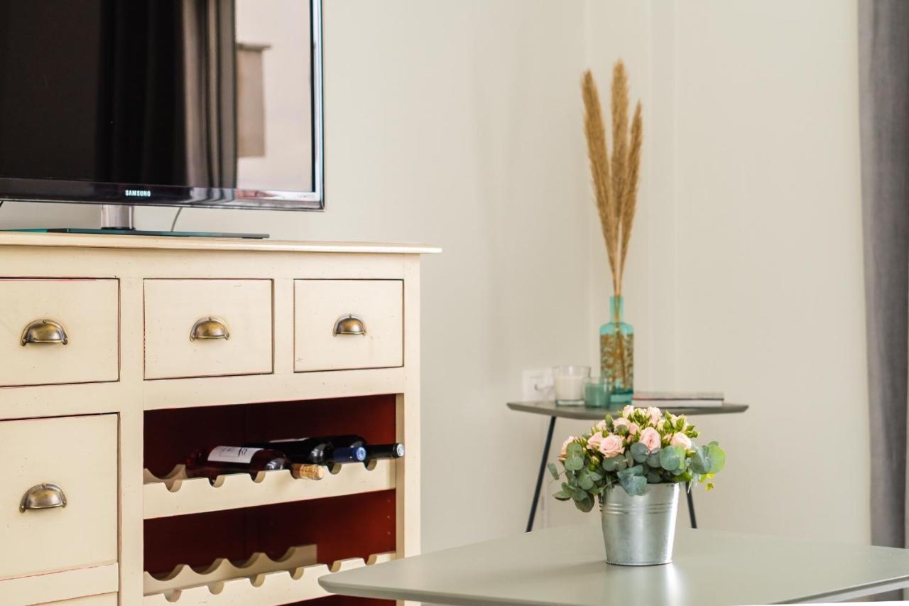 Sissy Apartment Kiáton Dış mekan fotoğraf
